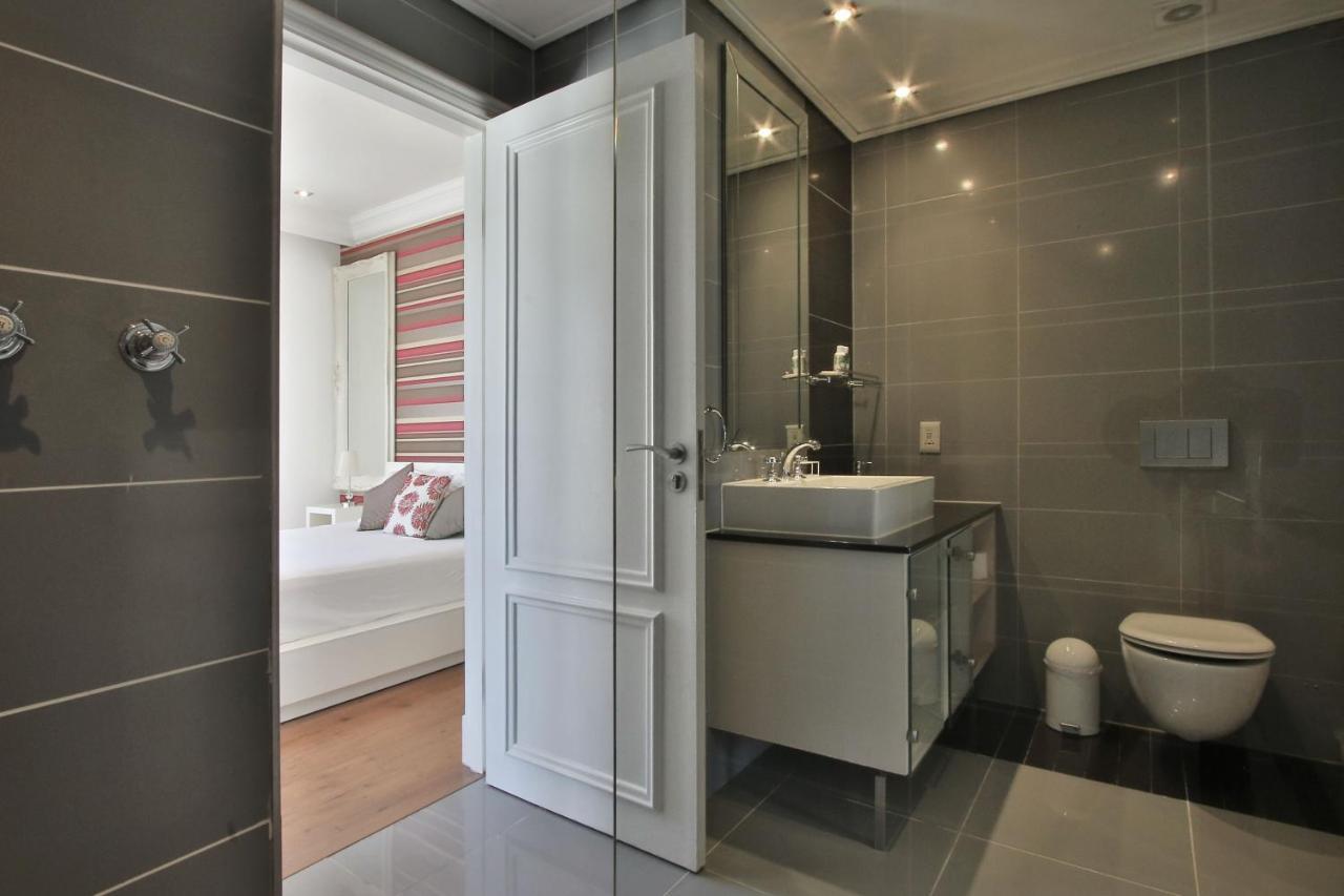 Cape Royale 1 Bedroom Luxury Apartments With Mountain View Città del Capo Esterno foto